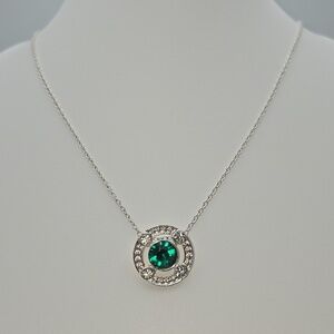 ✨2/$10✨ Green Gemstone Circular Round Halo Pendant  Silver-tone 18''